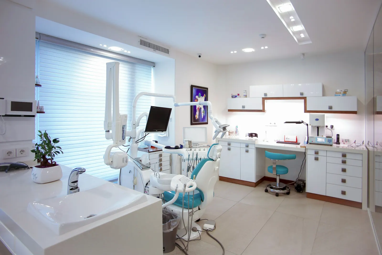 A bright, modern dental treatment room